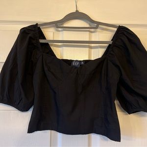 Cropped puffy sleeve top
